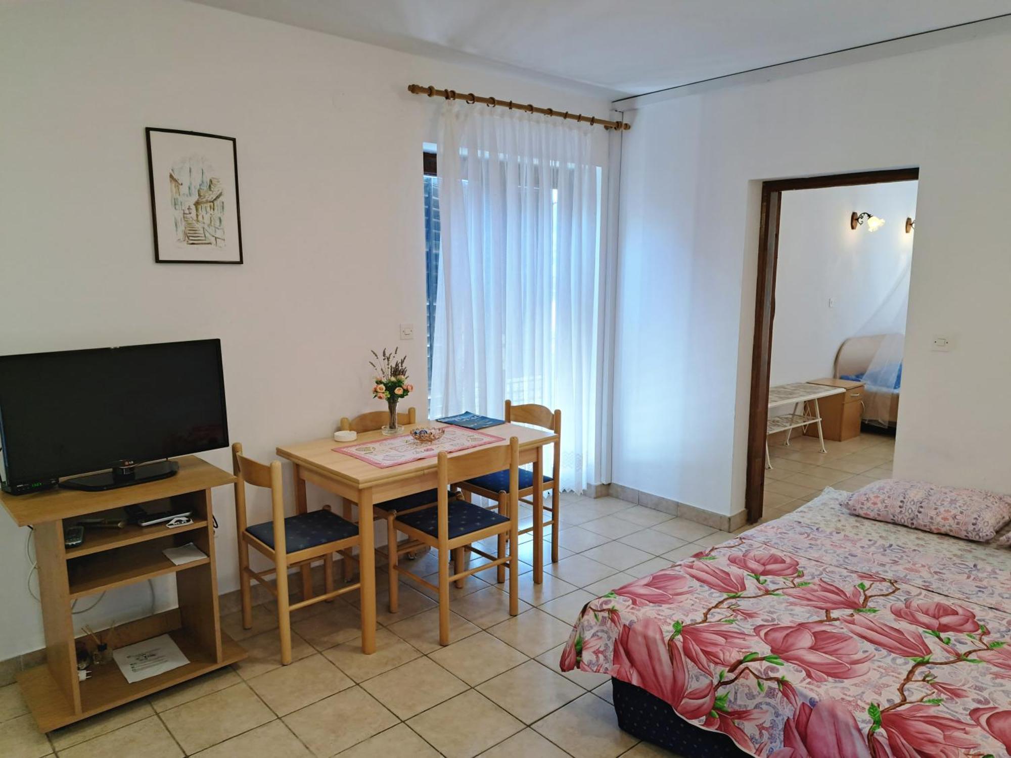 Apartments 1000 Flowers スタリー・グラード 部屋 写真