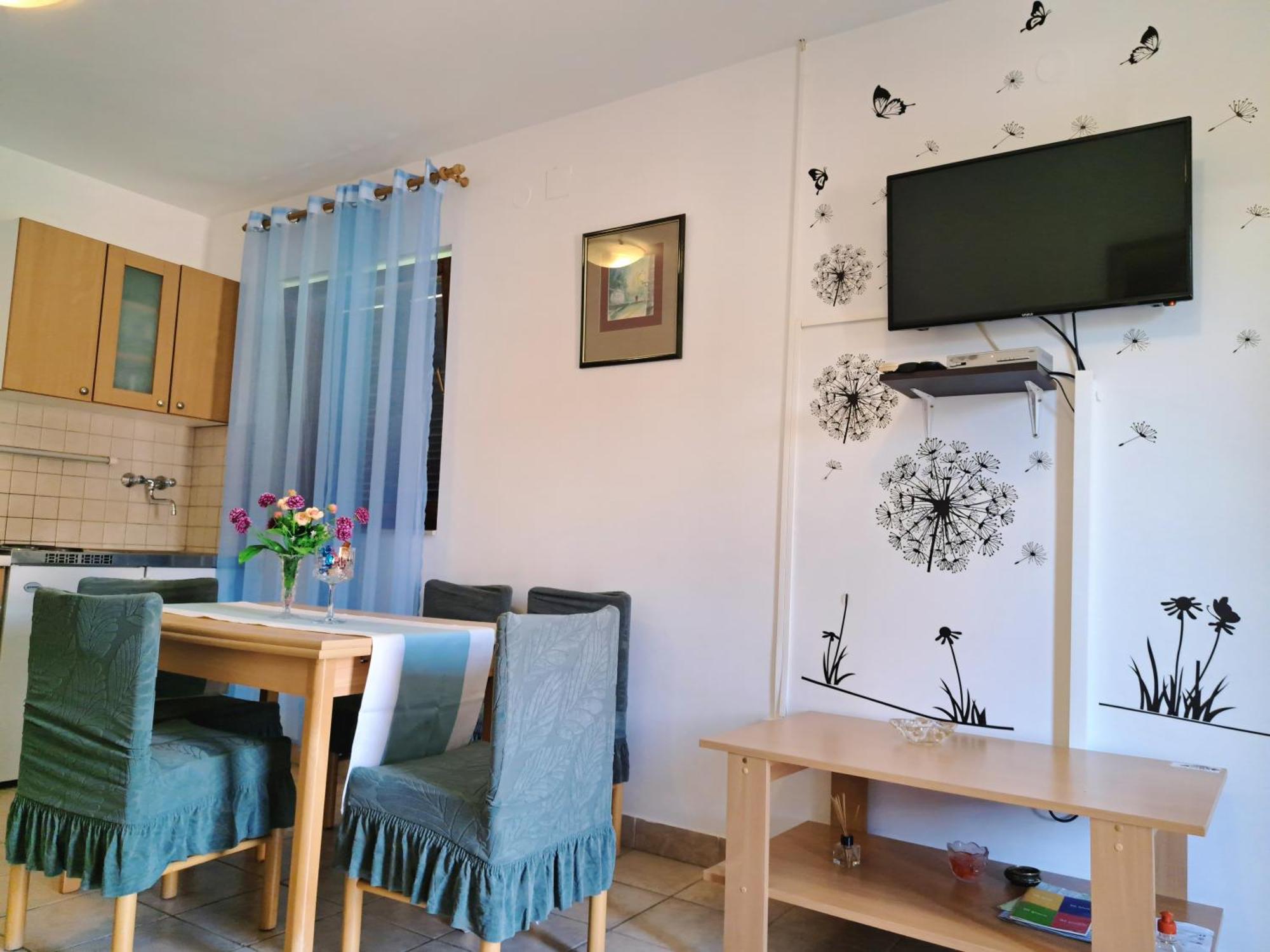 Apartments 1000 Flowers スタリー・グラード 部屋 写真